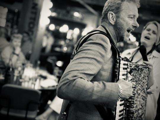 Loa Falkman och Bengan Jansson gästar CCE